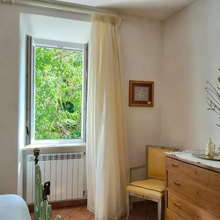 Lägenhet Il Gufo Impavido Villa Santa Lucia degli Abruzzi